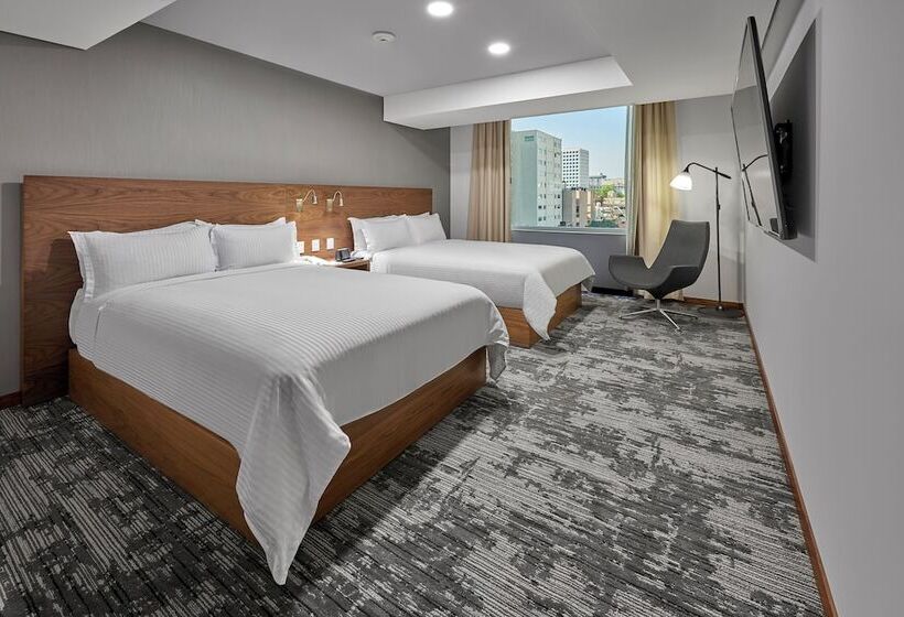 هتل Wyndham Garden Mexico City Polanco