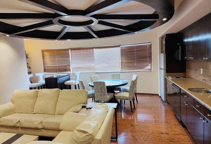 בית מלון כפרי Wyndham Garden Torreon Tecnologico