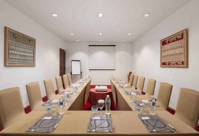 Indra Maya Pool Villas