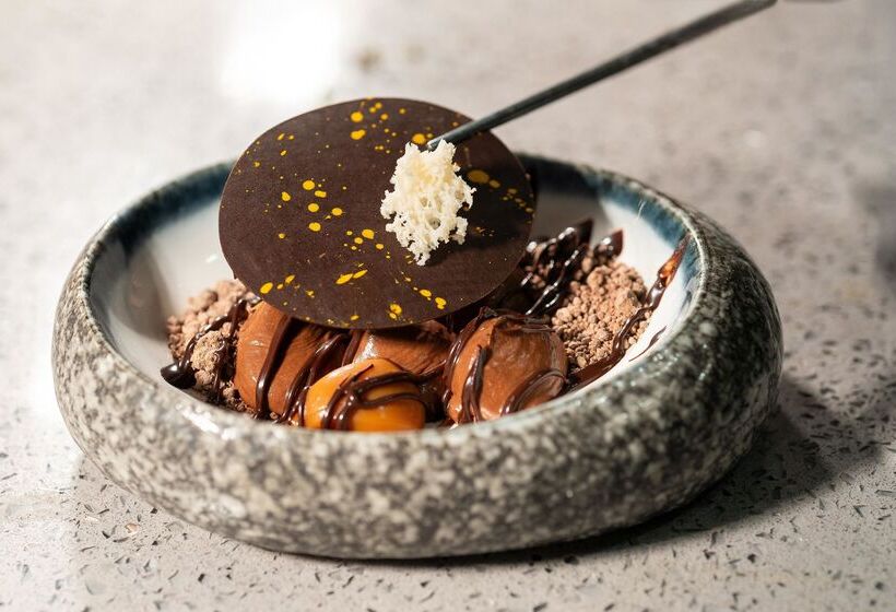 Kresten Royal Euphoria Resort