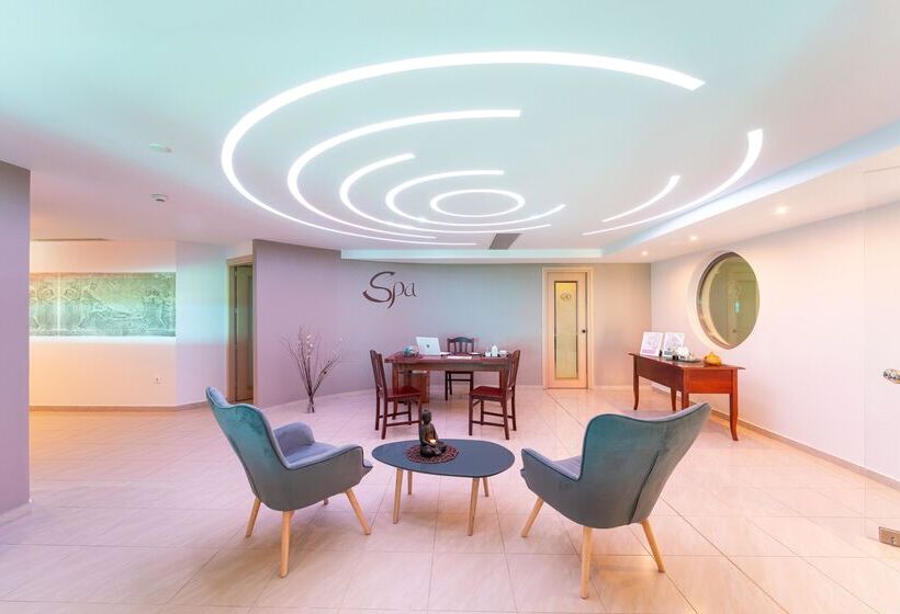 Kresten Royal Euphoria Resort