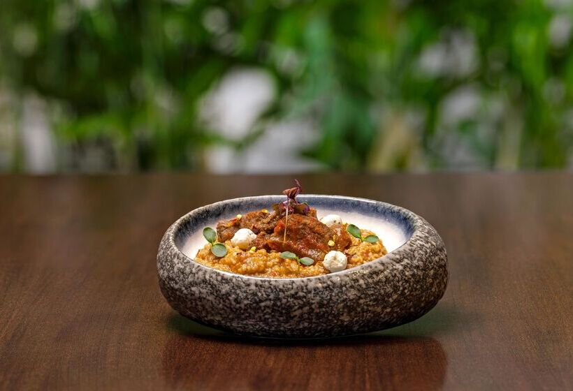 Kresten Royal Euphoria Resort