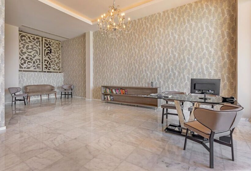 Kresten Royal Euphoria Resort