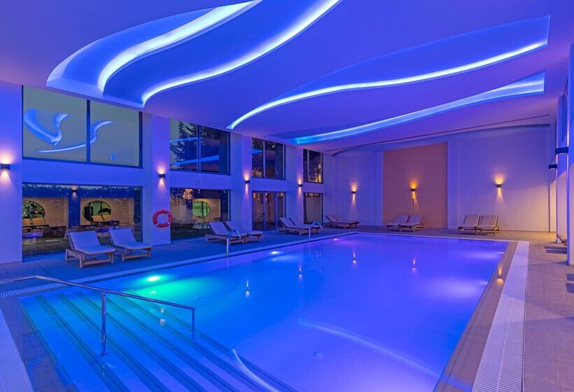 Kresten Royal Euphoria Resort