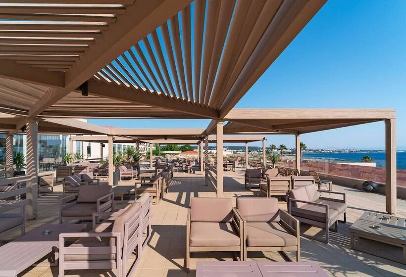 Kresten Royal Euphoria Resort