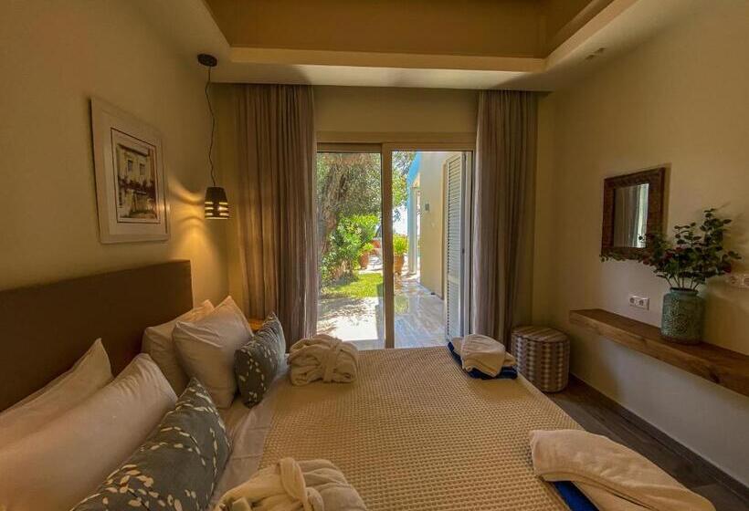 La Riviera Barbati Seaside Apartments & Villas