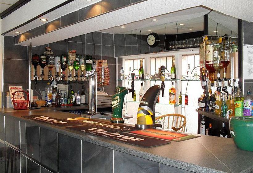 Отель Leverdale