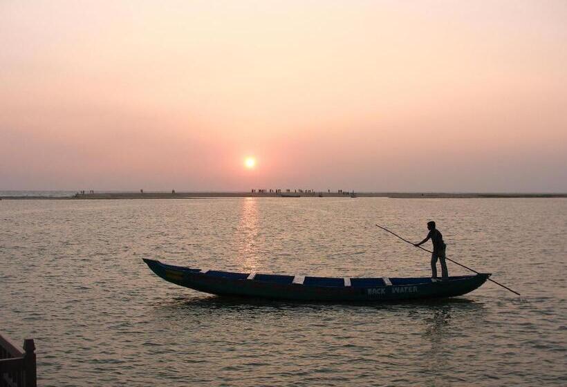 Poovar Island Resort