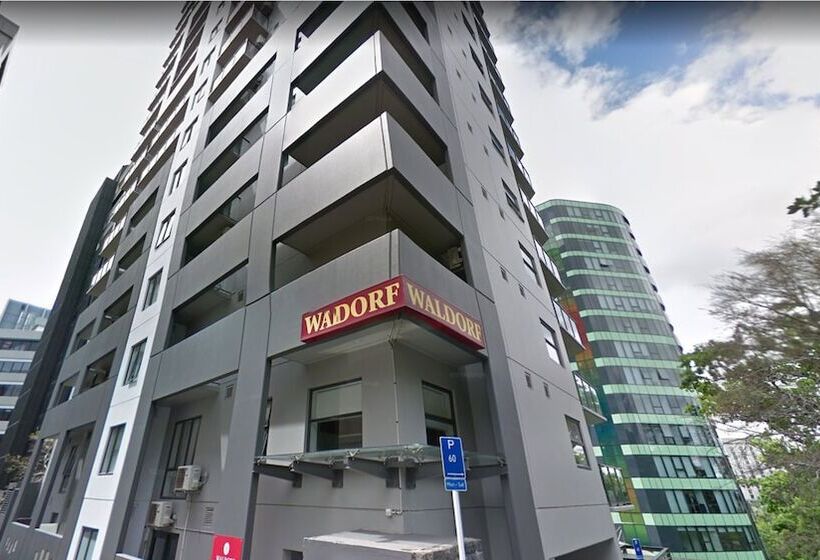 Nesuto St Martins Apartment