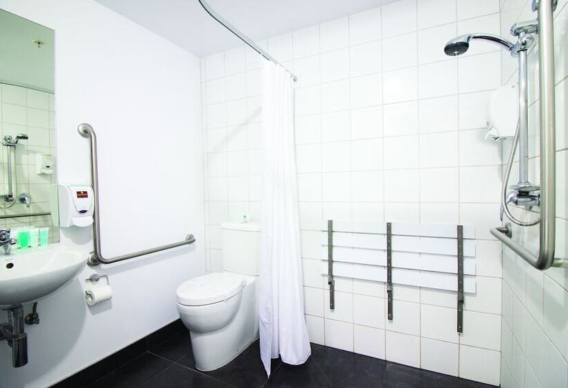 Nesuto St Martins Apartment