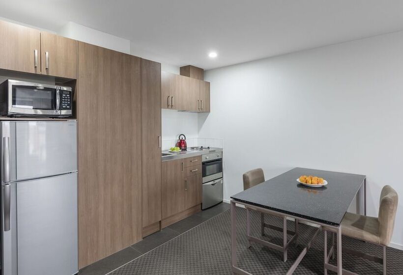 Nesuto St Martins Apartment