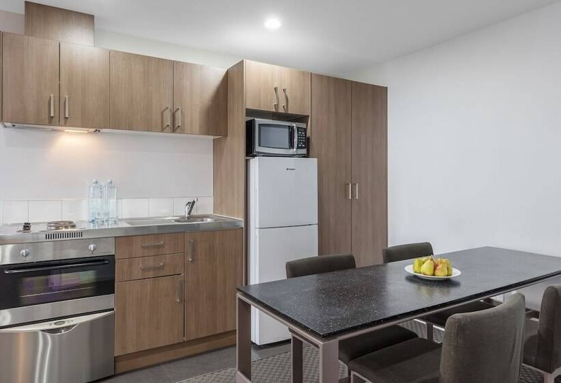 Nesuto St Martins Apartment