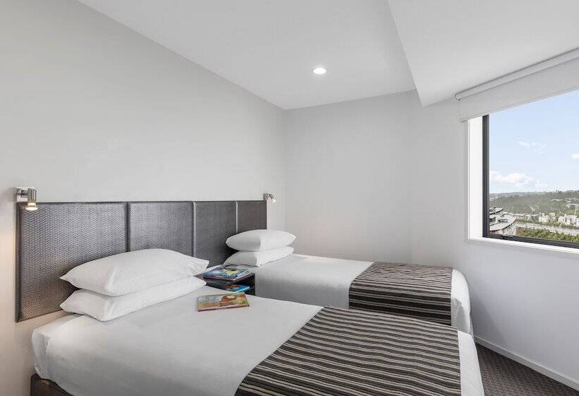 Nesuto St Martins Apartment