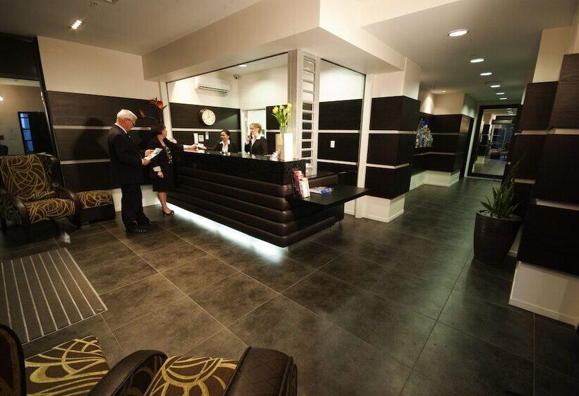 Nesuto St Martins Apartment