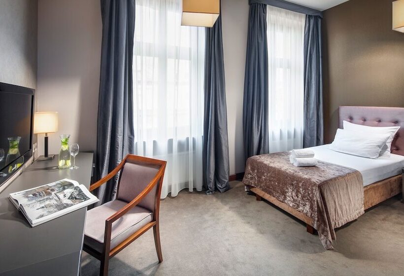 Unicus Krakow Old Town   Destigo Hotels
