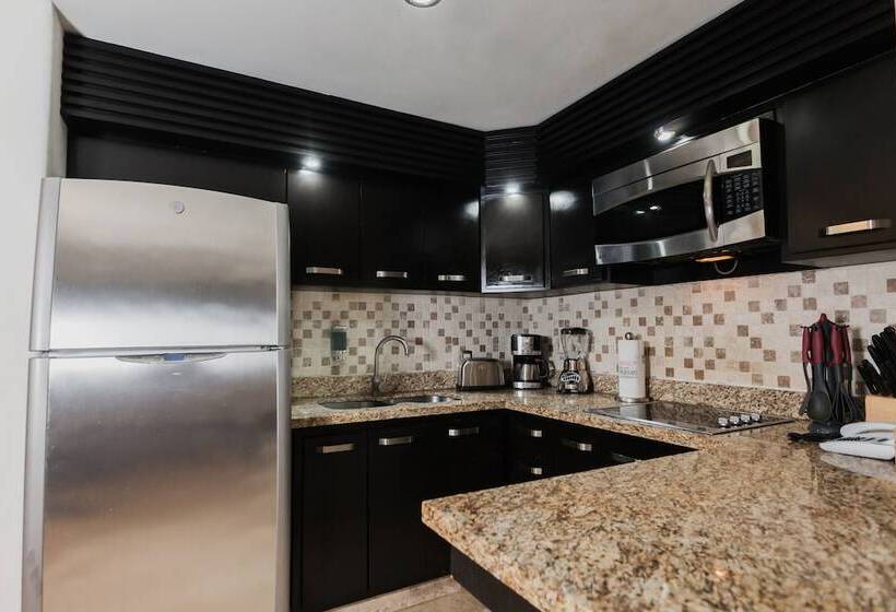 Zafiro Beach Boutique Resort