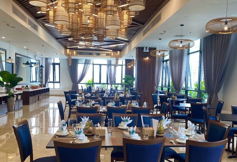 هتل Halong Hideaway