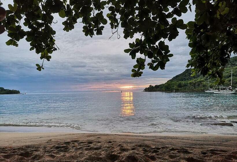 Bed and Breakfast Cafe Del Mar Sapzurro