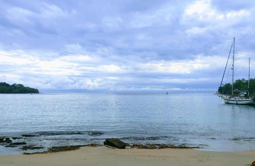 Bed and Breakfast Cafe Del Mar Sapzurro