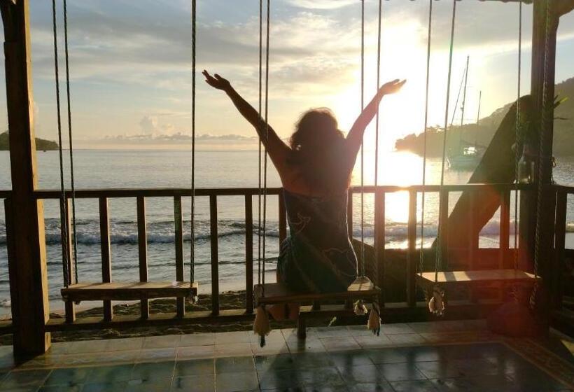 Bed and Breakfast Cafe Del Mar Sapzurro