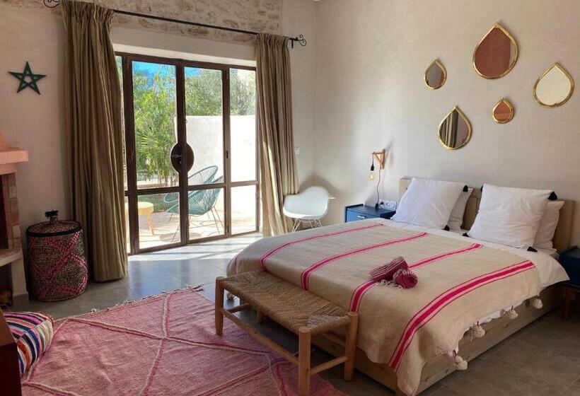 تختخواب و صبحانه La Villa Sauvage