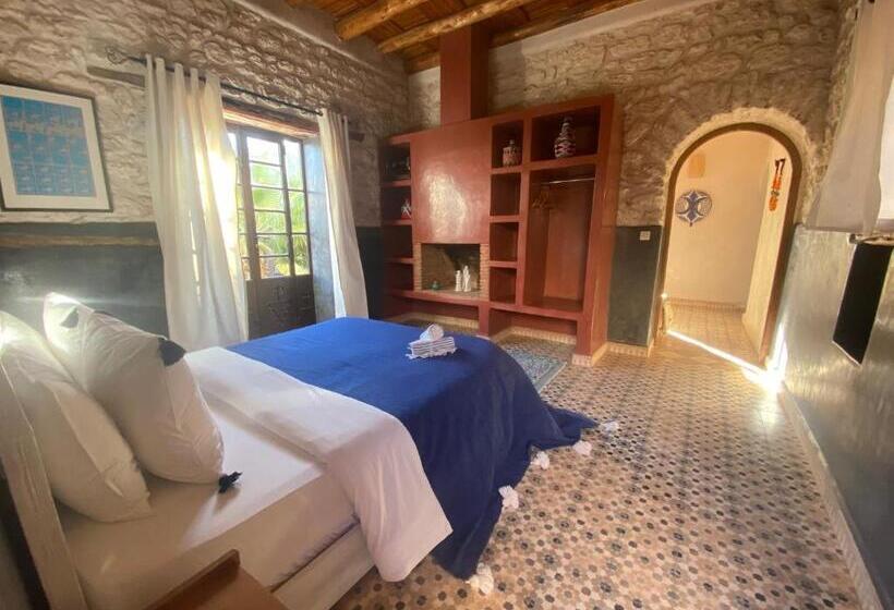 تختخواب و صبحانه La Villa Sauvage