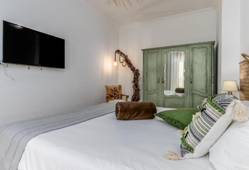 ベッドアンドブレックファースト Villa Center   Alojamento Local