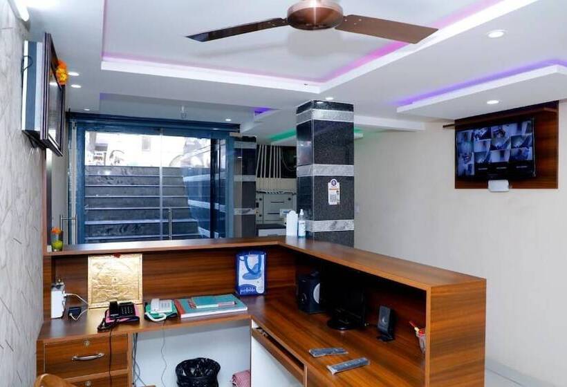 호텔 Cnr Residency