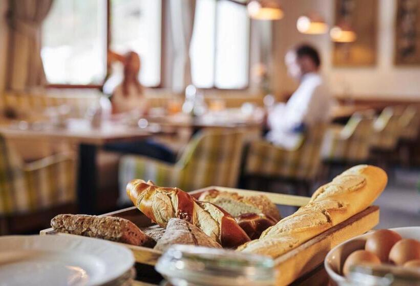 فندق Der Klostertalerhof