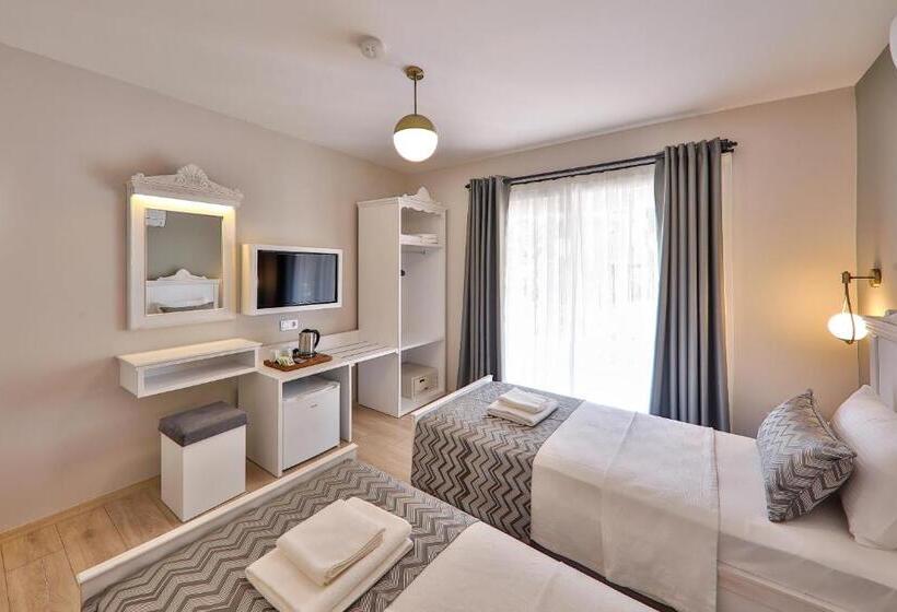 בית מלון כפרי Lora Kaş