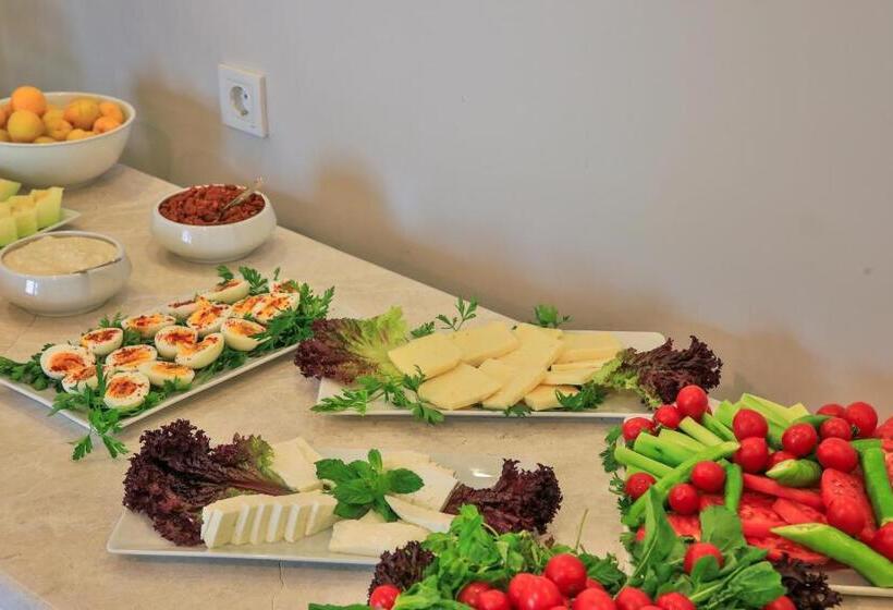 בית מלון כפרי Lora Kaş