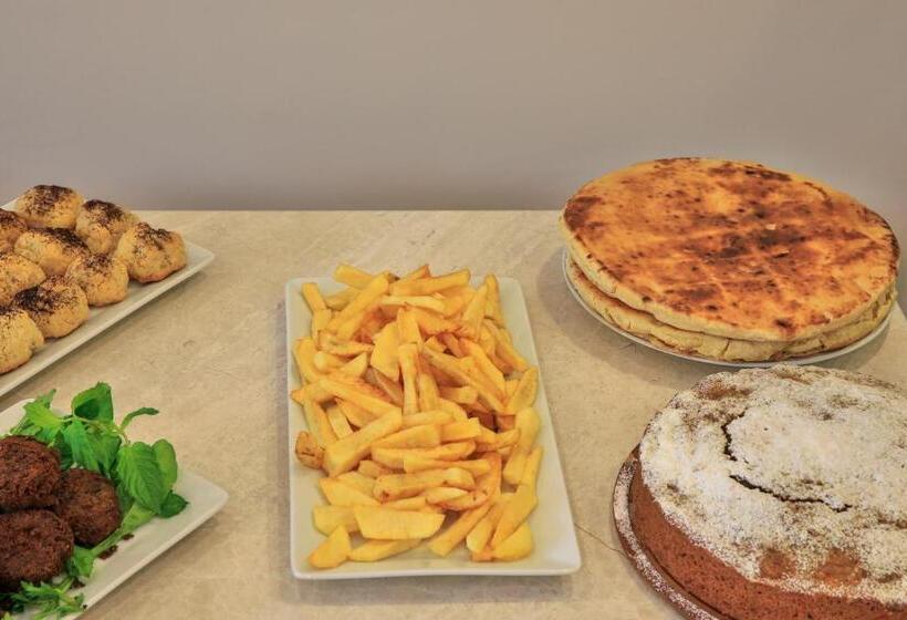 בית מלון כפרי Lora Kaş