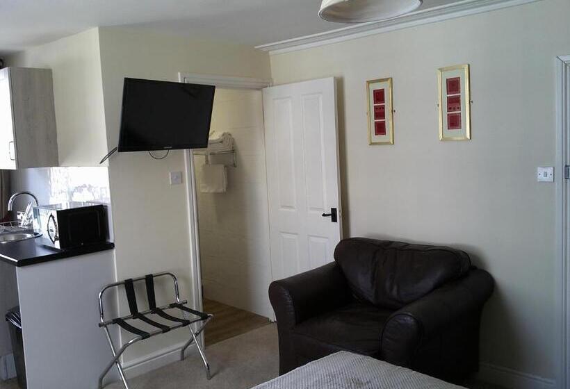 בית מלון כפרי The Crown