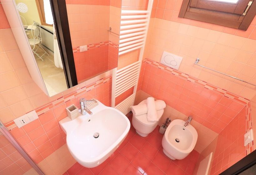 פנסיון Double Pomegranate