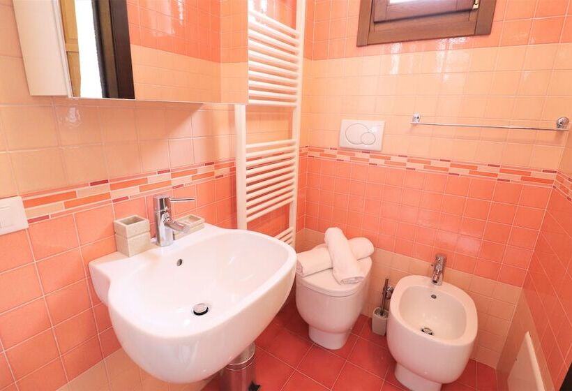 פנסיון Double Pomegranate