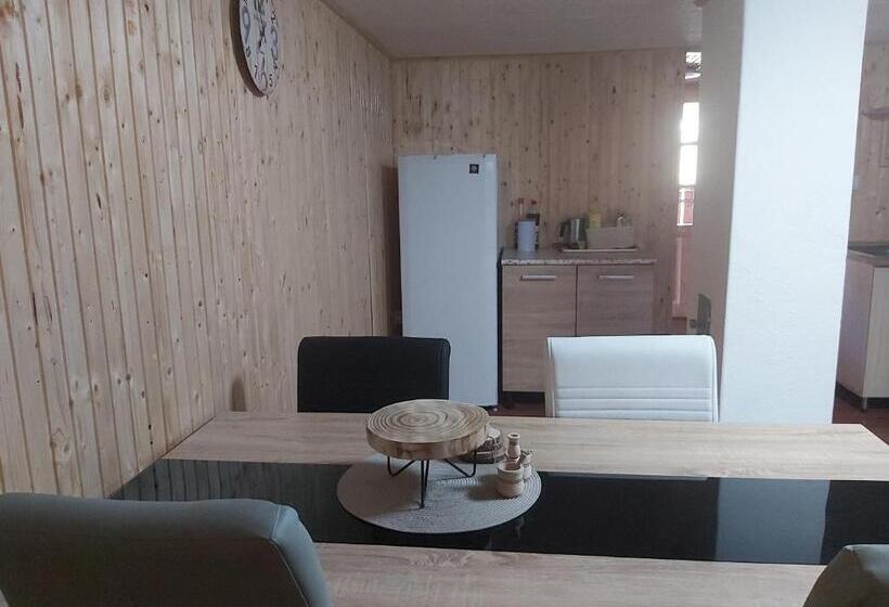 بنسيون Fenyőfa Vendégház