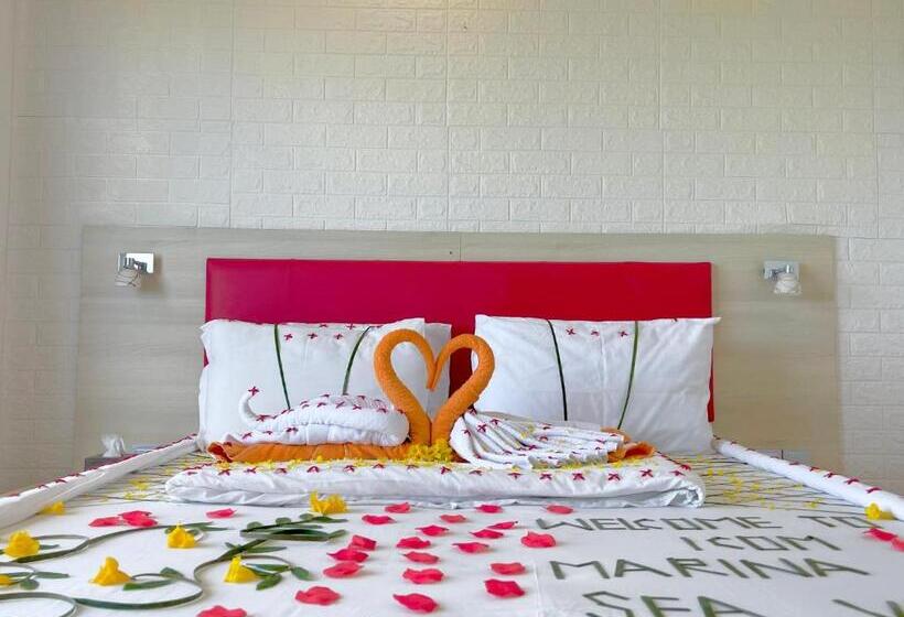 פנסיון Icom Marina Sea View