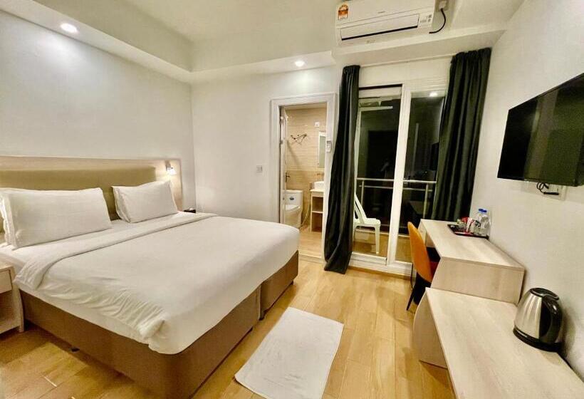 פנסיון Icom Marina Sea View