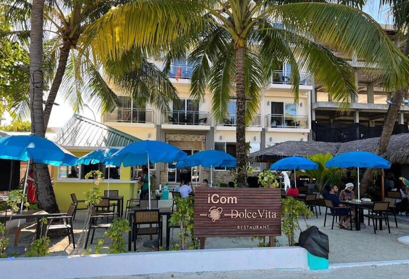 פנסיון Icom Marina Sea View