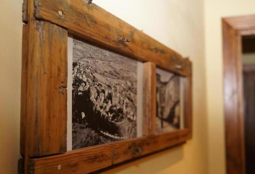 פנסיון Il Castello Affittacamere