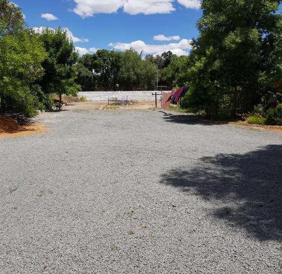 פנסיון Karoo Manor Guesthouse And Restaurant