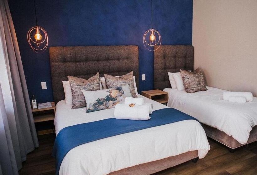 פנסיון The Jackal Guesthouse