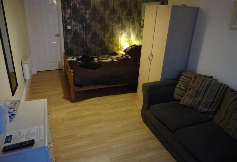 Пансион Travellers Rest Motel