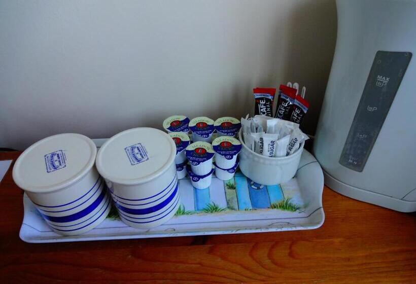 Пансион Travellers Rest Motel