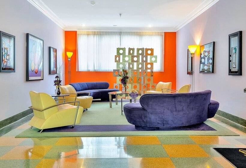 Private Condos At 556 Ocean By Lmc