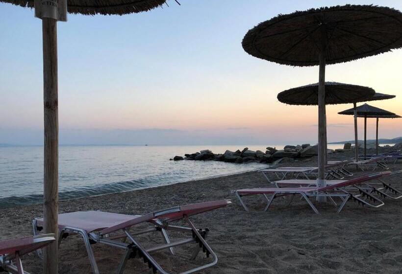 Royalty Suites Seaside