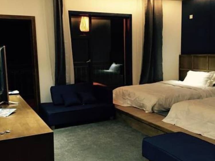 Shangri La Youyou Inn