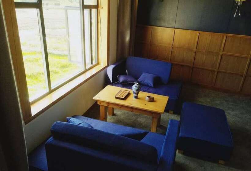 Shangri La Youyou Inn