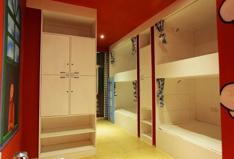 Shangrila Free Life Youth Hostel