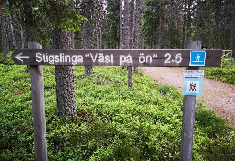 Trysunda Vandrarhem & Skärgårdscafé